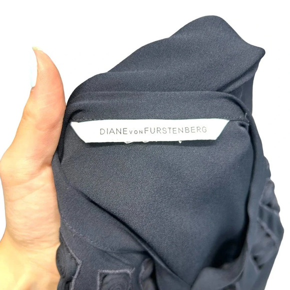 Diane von Furstenberg Arria Embellished Cutout Top In Black Size 6 - Picture 6 of 8